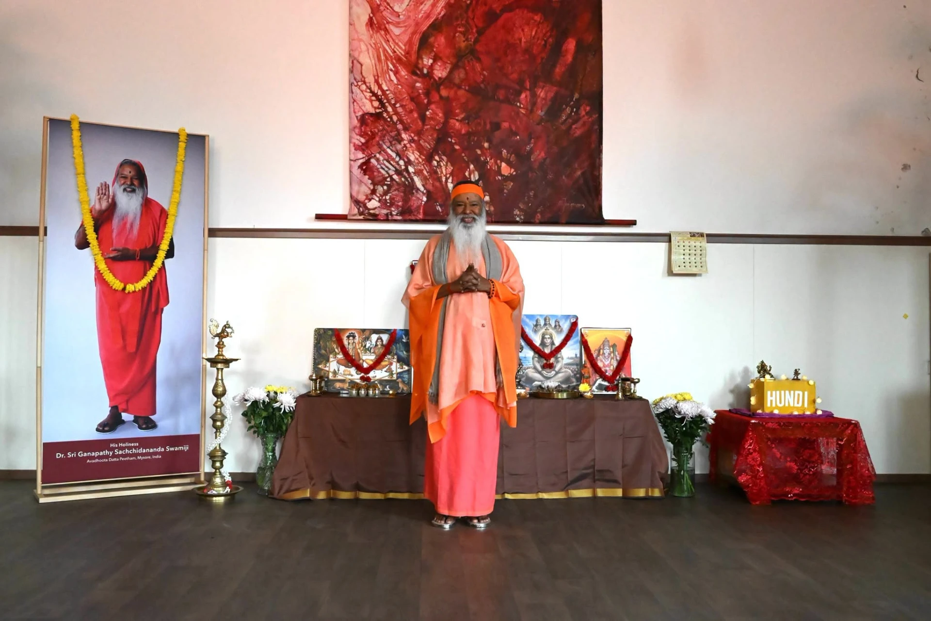 Sri Ganapathy Sachchidananda Swamiji in the prayer hall of SGS Benelux Center at Helmstraat 9, IJmuiden
