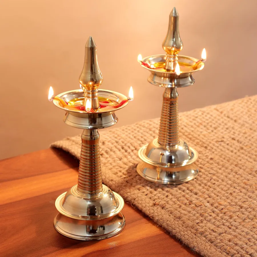 Brass lamp pair (vilakku)